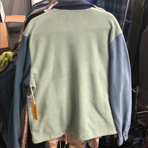 Round Two Blue and Green Lightweight Fleece Jacket with Athletic Style - Picture 5 of 5